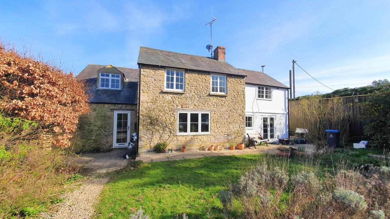 Glenfield Cottage - Secluded Luxury Deep In The Oxfordshire Countryside Wilcote Kültér fotó