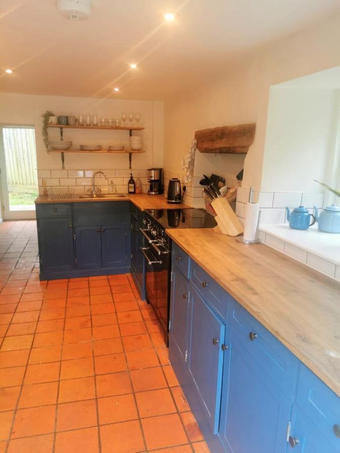 Glenfield Cottage - Secluded Luxury Deep In The Oxfordshire Countryside Wilcote Kültér fotó
